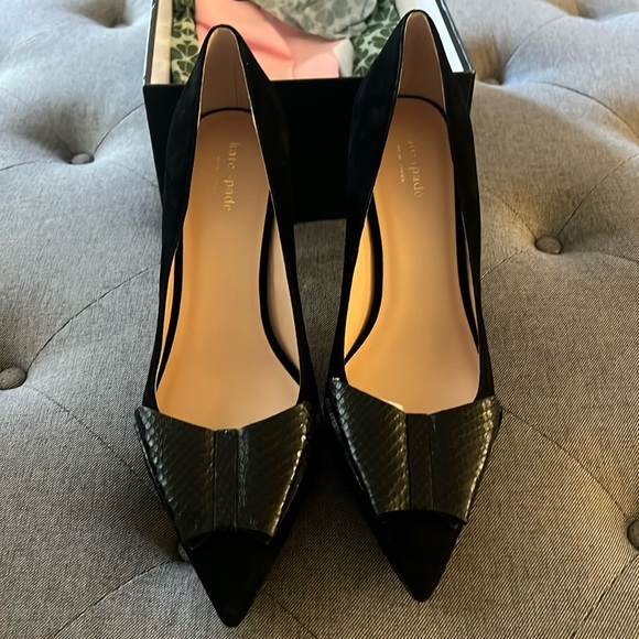 Kate Spade Vanna heels, kid suede/printed snake, size 11. New in box. - Picture 1 of 5